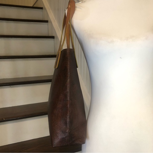 W ETRO Milano Red Paisley Vachetta Leather Tote Shoulder Bag Interior Zip Pocket - Picture 5 of 17